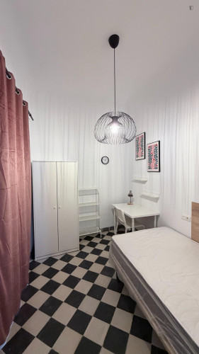 Beautiful  single bedroom close Hospital San Rafael - Gallery - 21