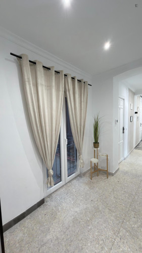 Beautiful  single bedroom close Hospital San Rafael