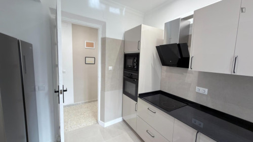 Beautiful  single bedroom close Hospital San Rafael