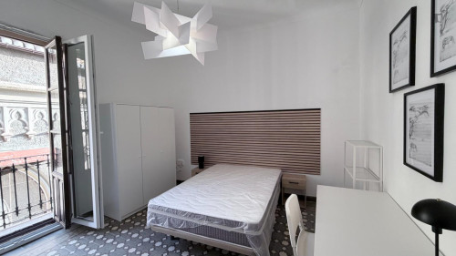 Great  double bedroom close Hospital San Rafael - Gallery - 13
