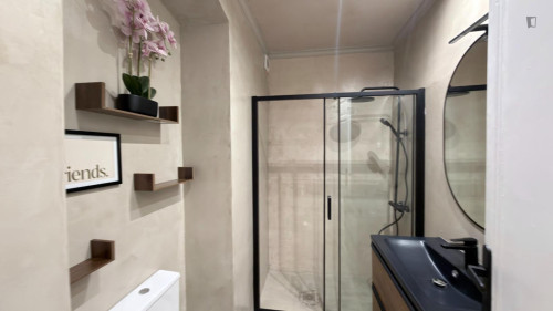 Great  double bedroom close Hospital San Rafael - Gallery - 10