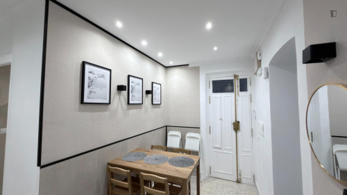 Great  double bedroom close Hospital San Rafael - Gallery - 20