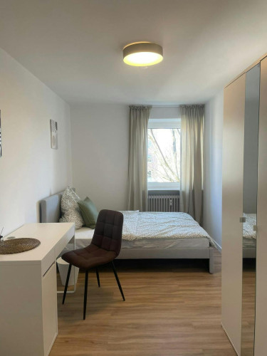 Linus-Funke-Weg, Munich