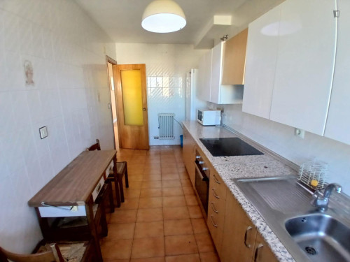 Beautiful single bedroom in a 5 bedroom apartment - Gallery - 7