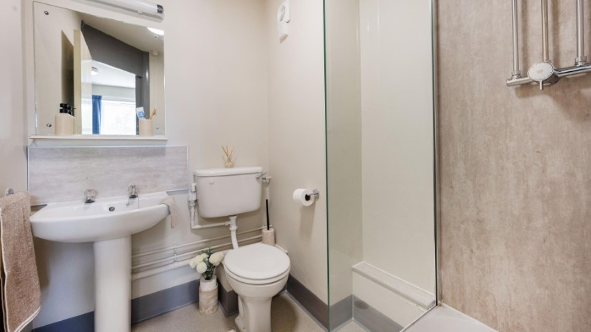 Premium En-Suite - 5