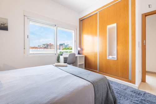 Excellent double ensuite bedroom in Benalua