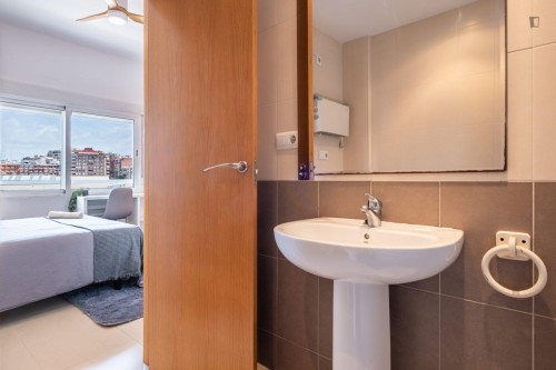 Excellent double ensuite bedroom in Benalua - Gallery - 6