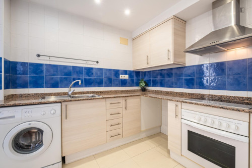 Ample double bedroom near the Alicante train station - Gallery - 8