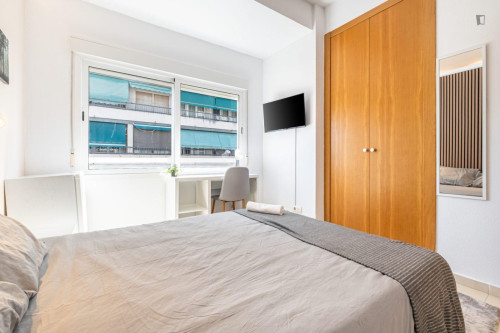 Appealing double bedroom in Benalua