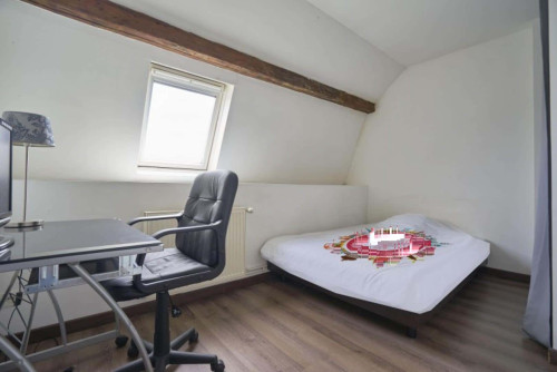 chambre3 - FAUBOURG DE BETHUNE