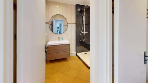 Room in Boulevard du Montaigut, Créteil for 103 m² with 6 bedrooms - Gallery - 10