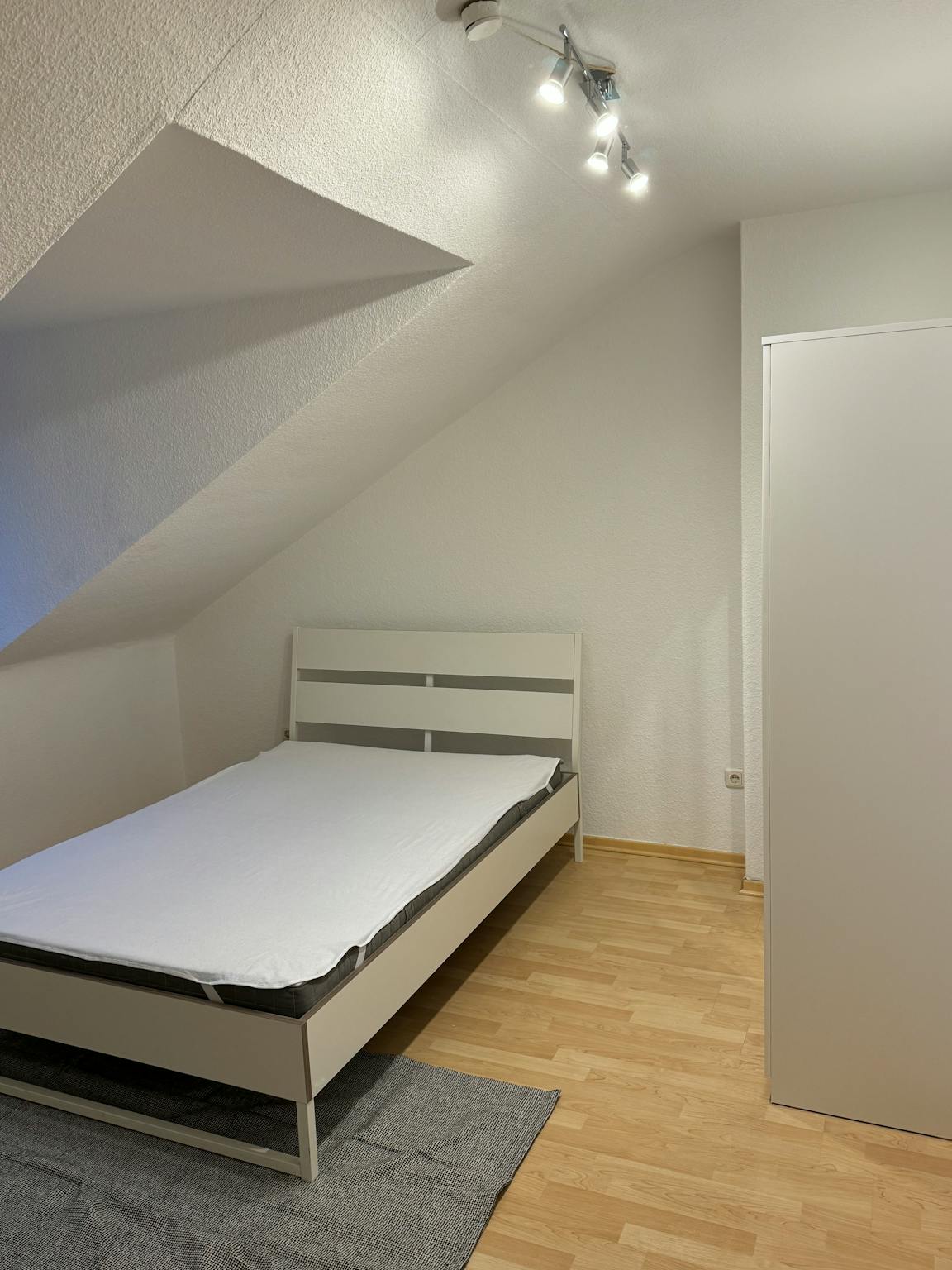 Private Room - 1