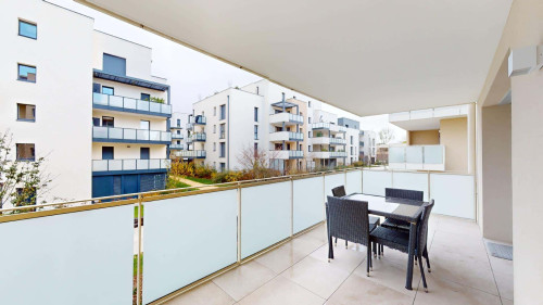 Apartment in Allée Choiseul, Ferney-Voltaire for 79 m² with 3 bedrooms