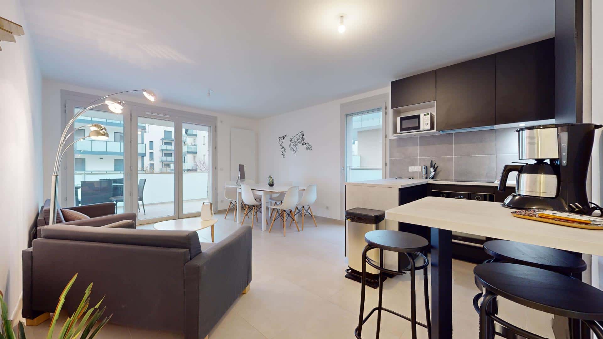 Apartment In Allée Choiseul, Ferney-Voltaire For 79 M² With 3 Bedrooms - 1
