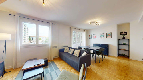 Room in Avenue Jules Guesde, Vénissieux for 116 m² with 5 bedrooms - Gallery - 19