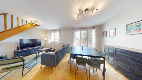 Room in Avenue Jules Guesde, Vénissieux for 116 m² with 5 bedrooms