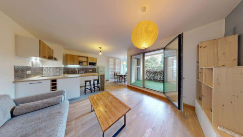 Apartment in Rue Bechevelin, Lyon for 66 m² with 2 bedrooms
