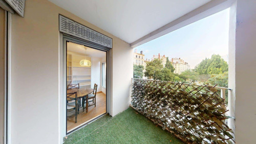 Apartment in Rue Bechevelin, Lyon for 66 m² with 2 bedrooms