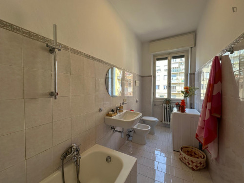 Appealing single bedroom in Borgo Trento - Gallery - 5