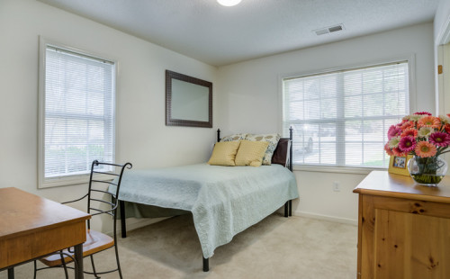 University Meadows - Gallery - 10