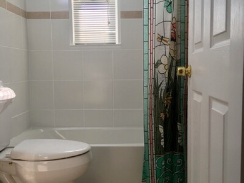 Bedroom in Friendly DC Group Home