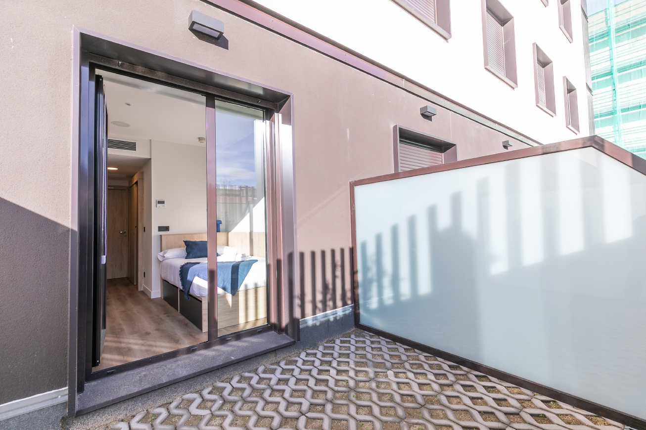 Apartment With Terrace - 4