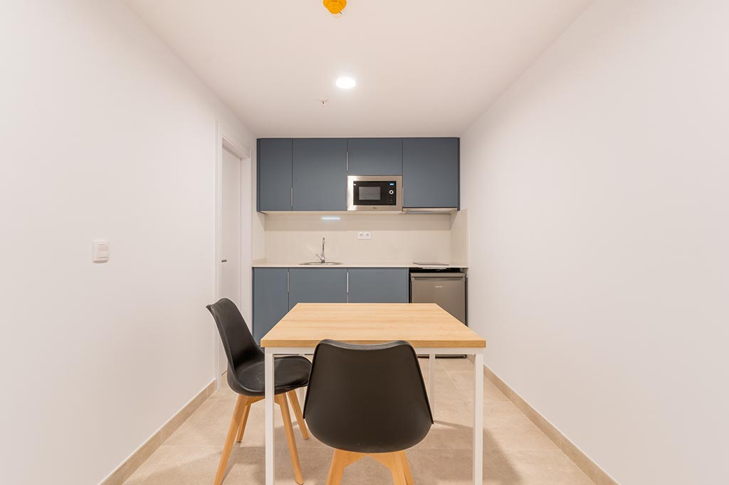 Single In Apartment - 5