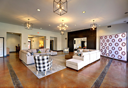 Wolf Creek - Gallery - 10