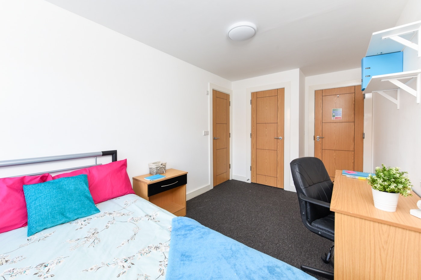 Three Bed Apartment - Brookland Road - Gallery - 1