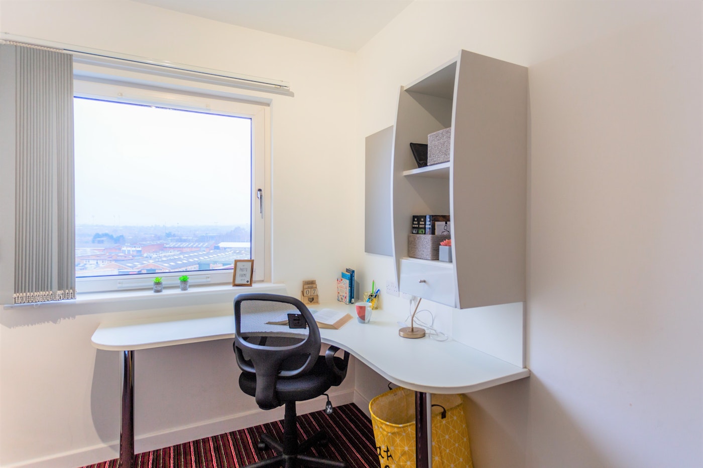 Four Bed Bronze - Brookland Road - Gallery - 2