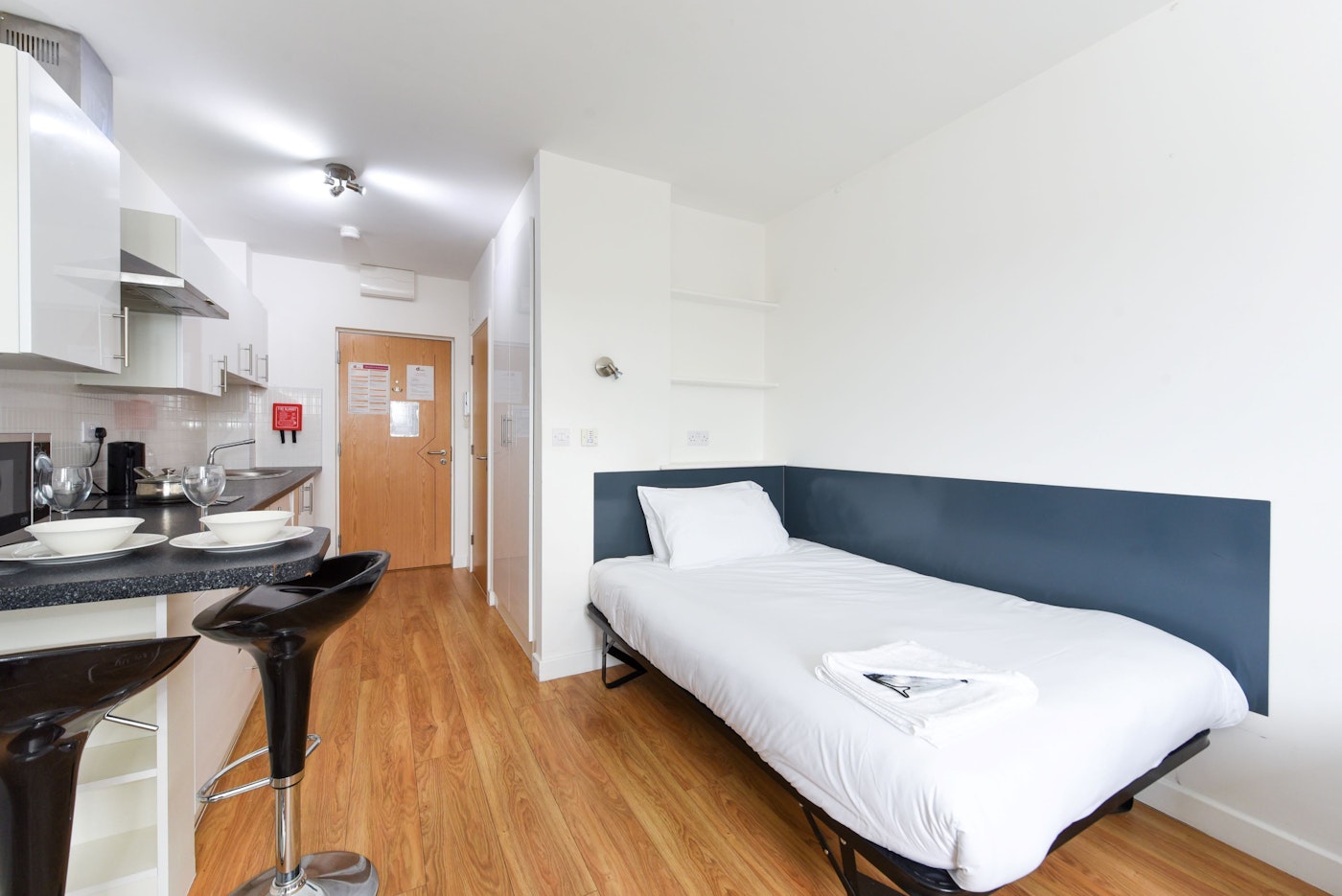 Studio Gold - Brookland Road - Gallery - 1