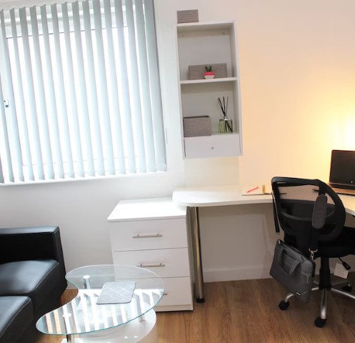  Studio Platinum Plus  -  Brookland Road  - Gallery -  4