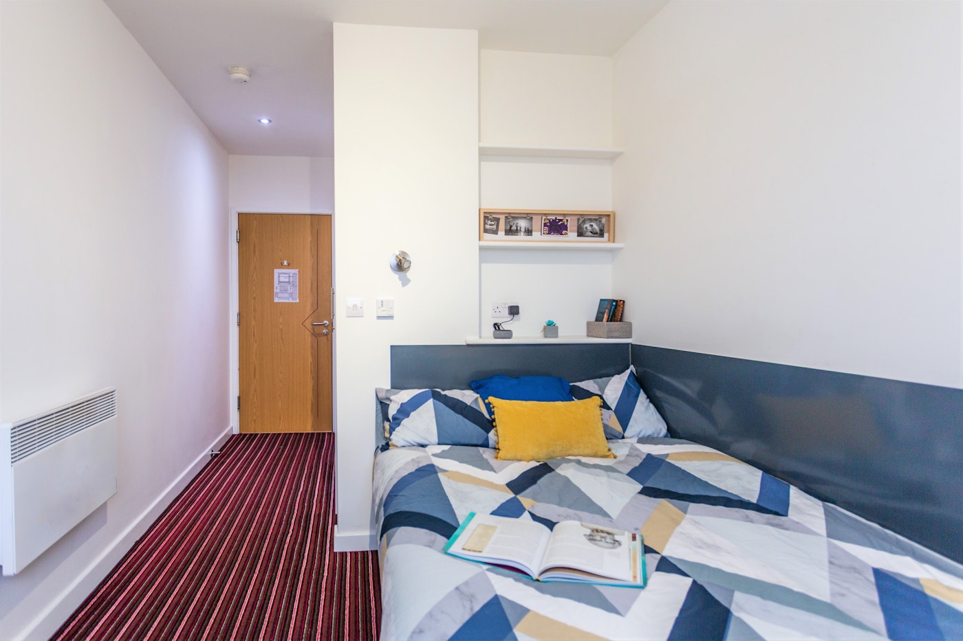 Four Bed Silver - Brookland Road - Gallery - 1