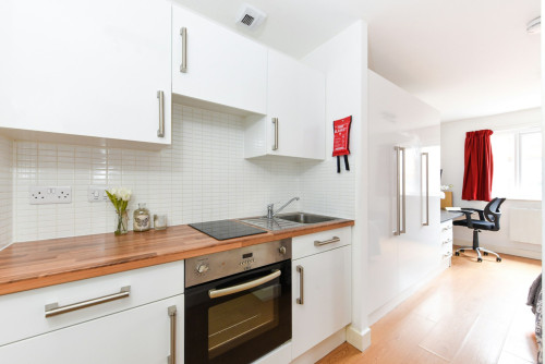 Eastern Boulevard  - Gallery -  4