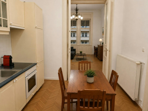 Petőfi Sándor utca, Budapest