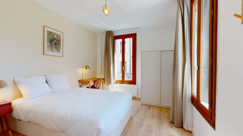 Room in Rue Ambroise Croizat, Villejuif for 191 m² with 9 bedrooms