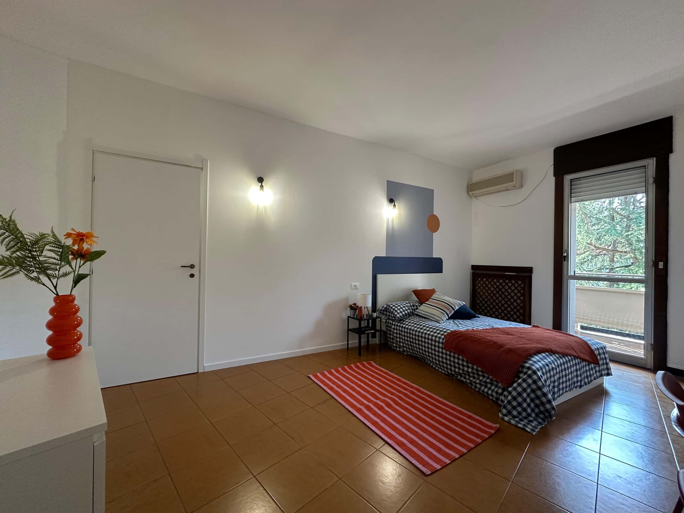 Viale Europa 72 - Stanza 205 - 1