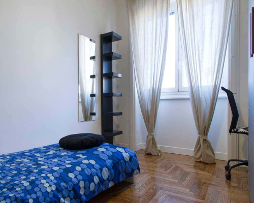 Stanza in Via Melchiorre Gioia