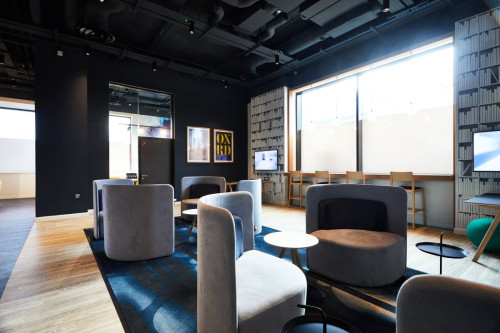 Circle Square - Gallery - 6