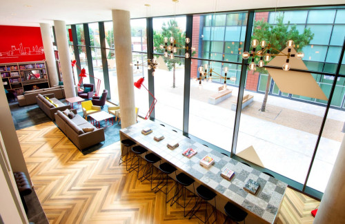 Circle Square - Gallery - 14