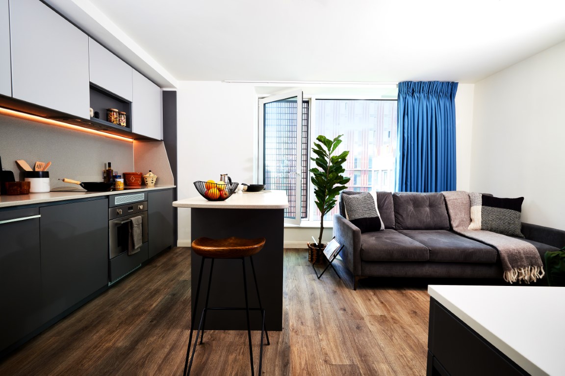  Premium Plus Studio  -  Circle Square  - Gallery -  4