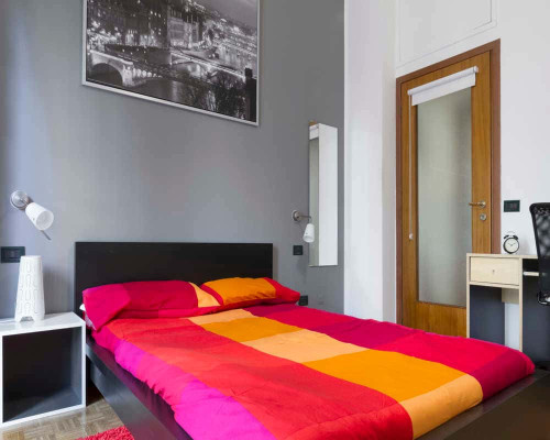 Stanza in Via Alzaia Naviglio Pavese