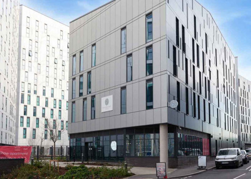 Pavilion Court - Gallery - 2