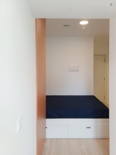 Snug studio near the Montarroio bus stop