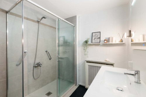 Suite 5 en Calle Colón 39, Valencia