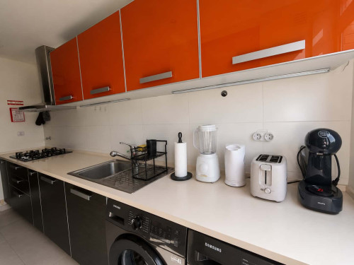 Exceptional three-bedroom apartment, combining generous spaces, high-quality construction, premium equipment and elegant contemporary décor - Gallery - 6