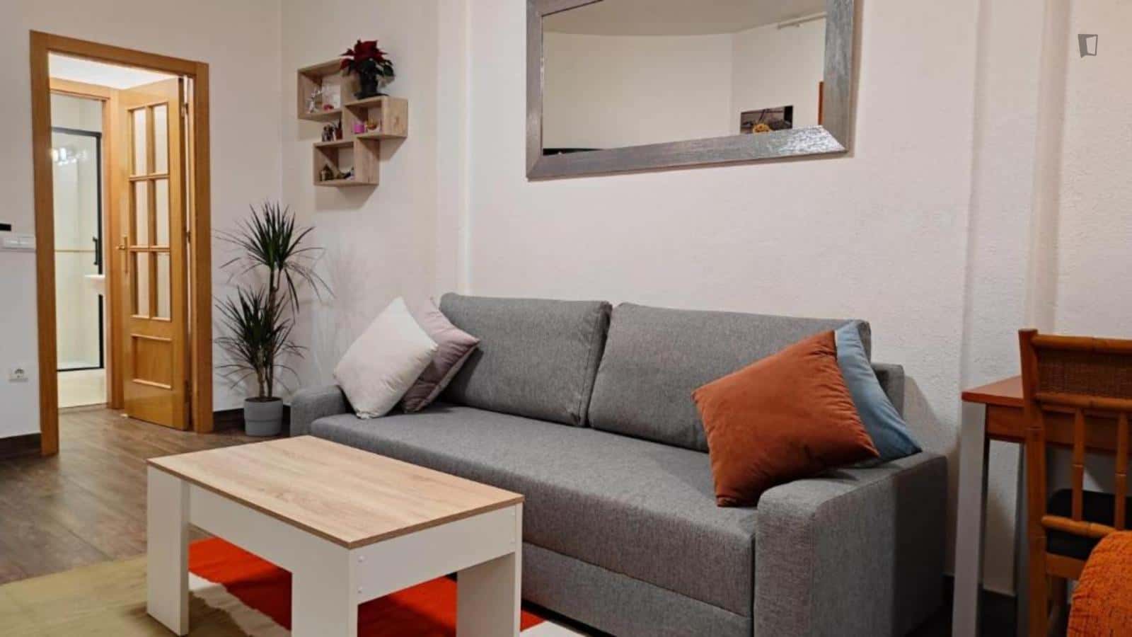 Apartment In Calle Belén, Granada For 52 M² With 1 Bedroom - 1
