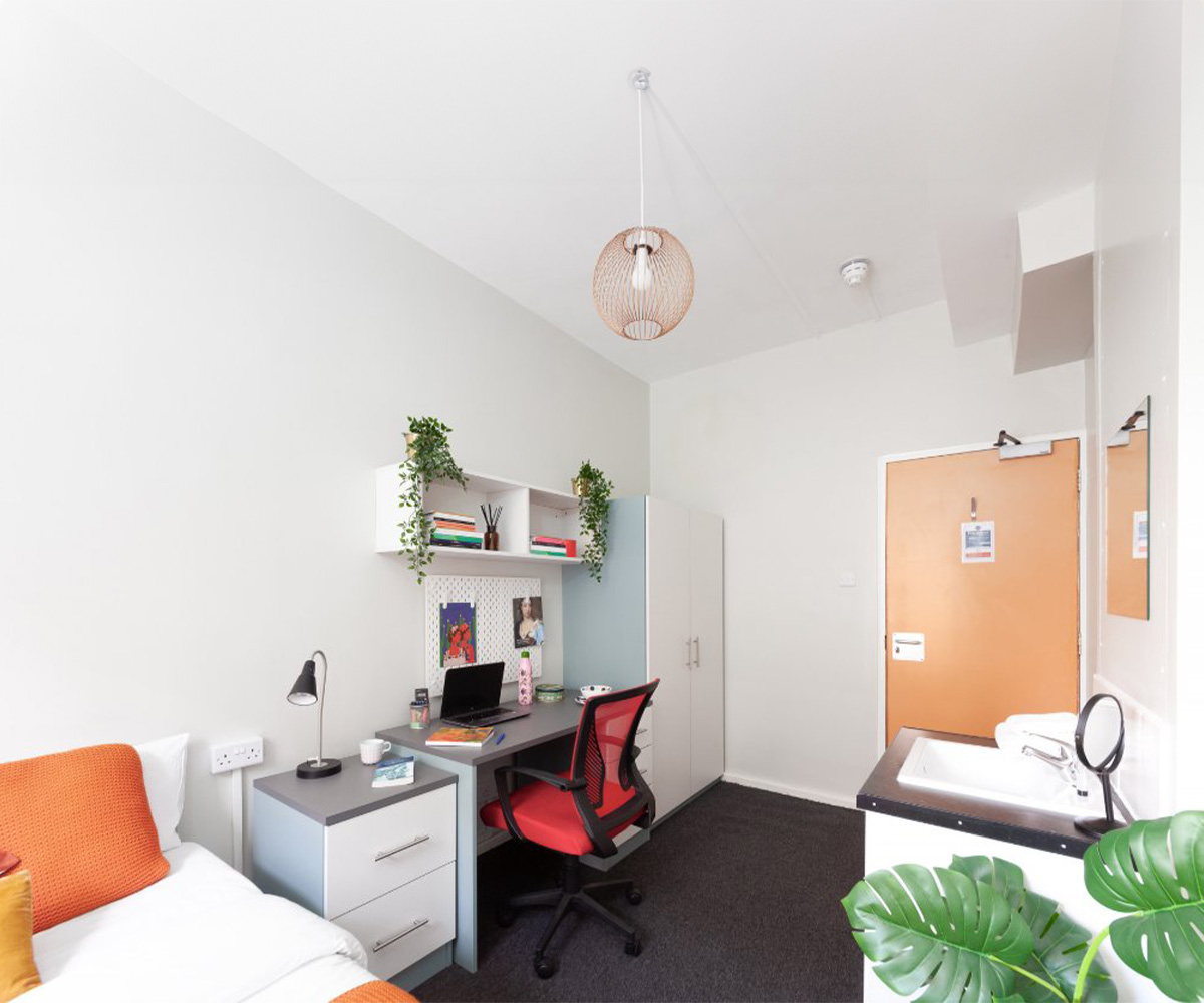 Club Room - 1