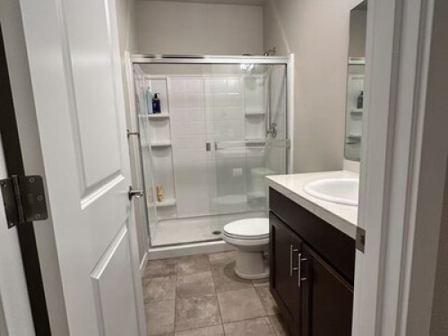 Private Suite in Issaquah  - Gallery - 8