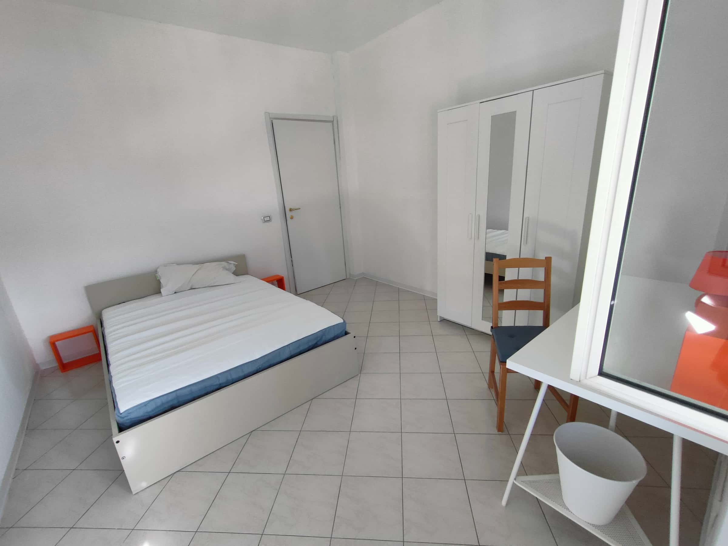 Room In Via Antonio Gramsci, Genova For 125 M² With 5 Bedrooms - 1